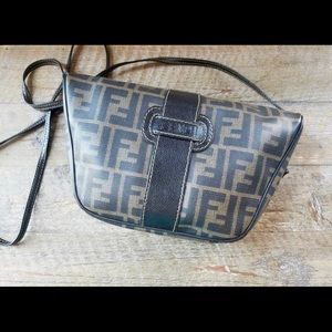 Fendi crossbody great condition comes with dustbag